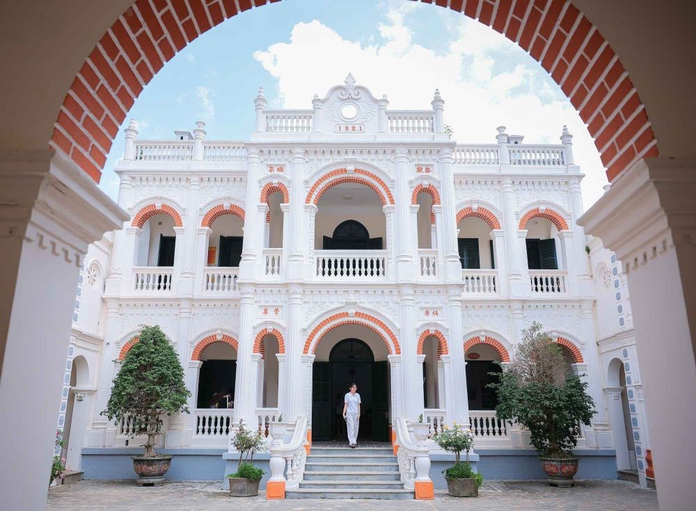 Dinh thự Hoàng A Tưởng (Ancienne Résidence du "Roi Hmong")