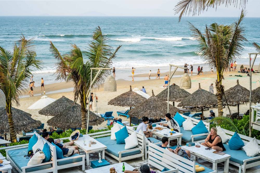 La plage d'An Bang est particulièrement prisée et a été classée parmi les plus belles du monde.