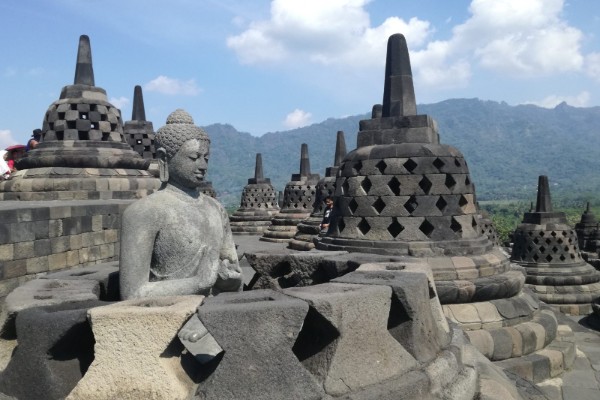 Explorer le temple de Borobudur en Indonésie