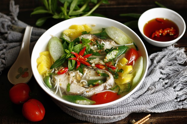 Canh Chua Ca - Soupe aigre-douce au poisson vietnamienne