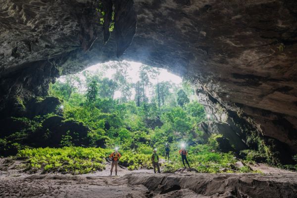 Y-a-t-il des options alternatives pour la grotte de Son Doong ?