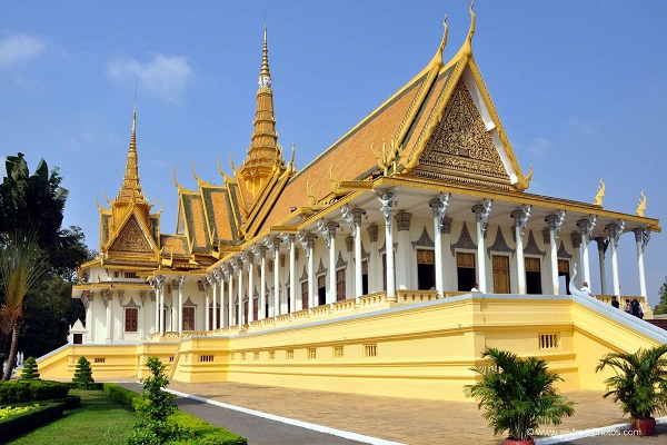 Le Palais Royal Phnom Penh et sa pagode d'argent de Phnom Penh