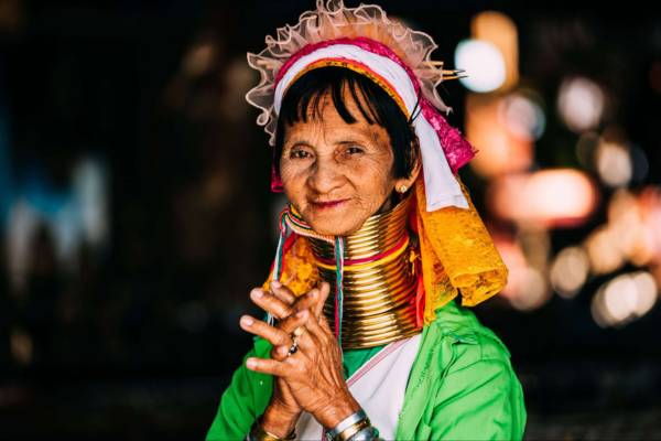 Femmes girafes en Thaïlande : Rencontre des Kayans au long cou