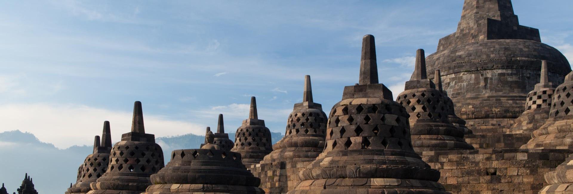 Explorer le temple de Borobudur
