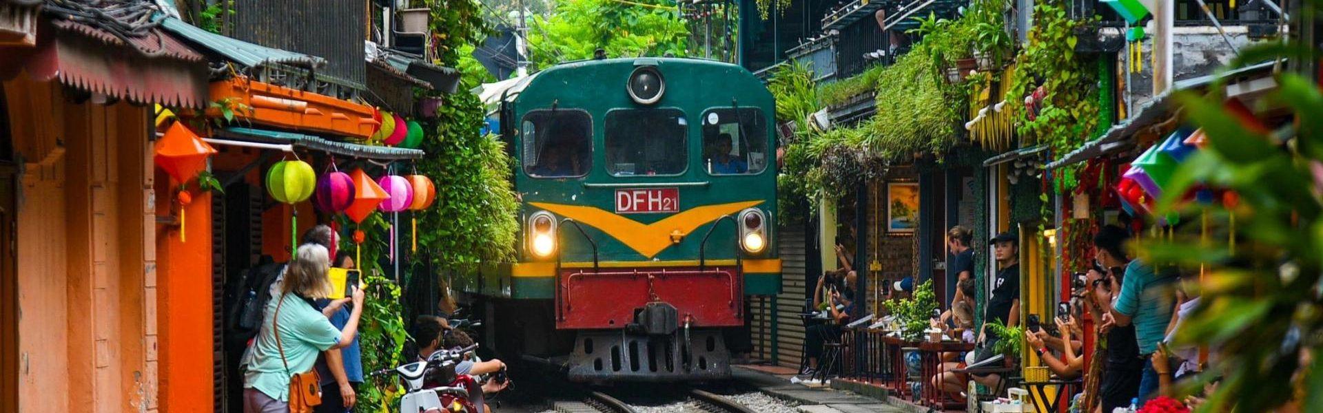 Horaire des trains à la rue du train à Hanoi