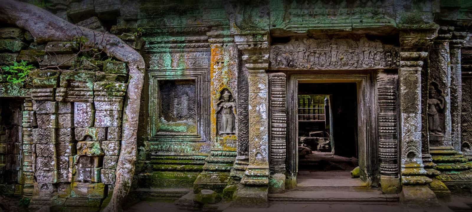 Ta Prohm, un temple à l'état naturel d'Angkor
