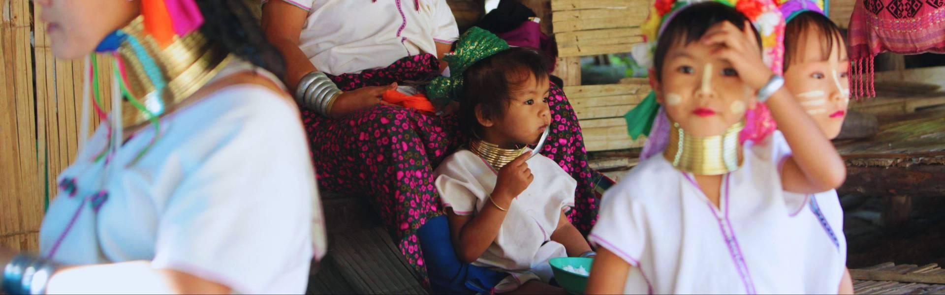 Femmes girafes en Thaïlande : Rencontre des Kayans au long cou