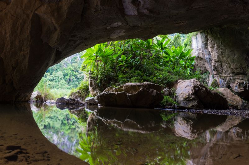 découverte de la grotte de Son Doong, grotte, eau