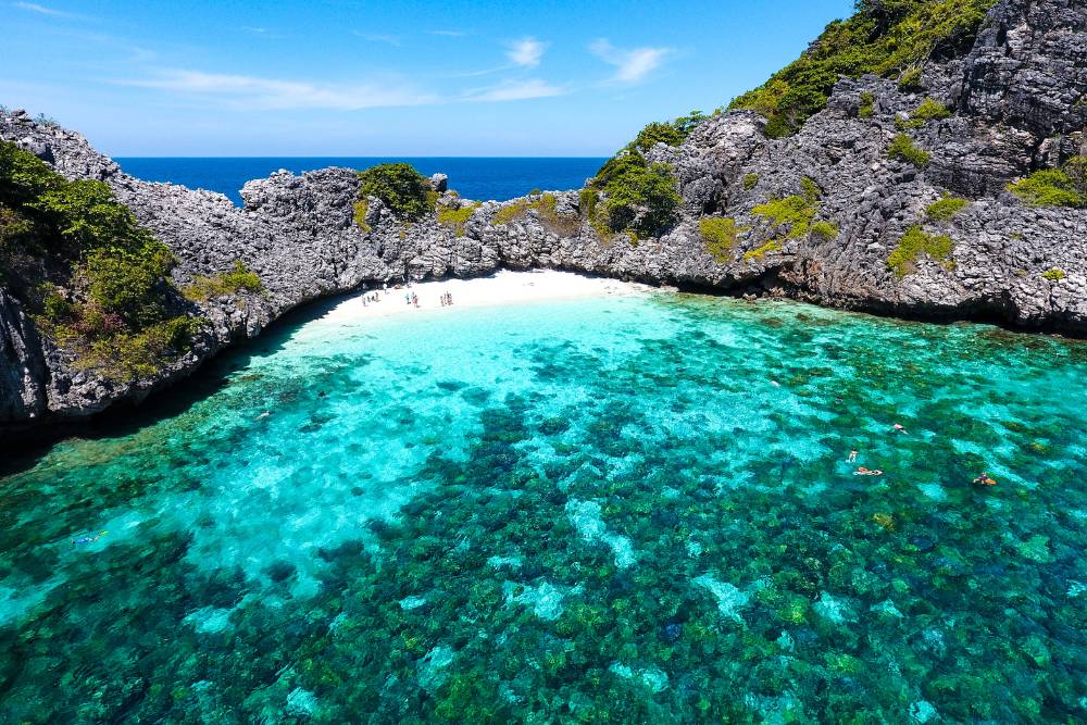 île de Koh Haa, l'un des meilleurs sites de plongée et de snorkeling à Koh Lanta