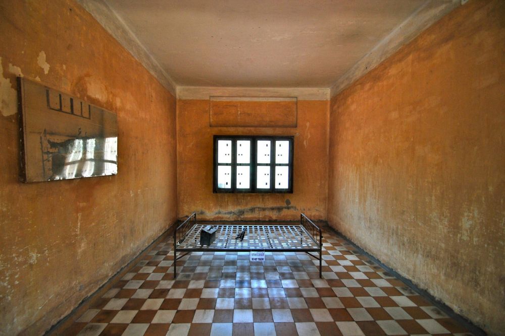 musée du génocide khmer tuol sleng, prison tuol sleng, s21 tuol sleng, intérieur du tuol sleng