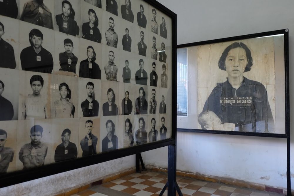 musée du génocide khmer tuol sleng, prison tuol sleng, s21 tuol sleng, exposition dans le tuol sleng, personnes