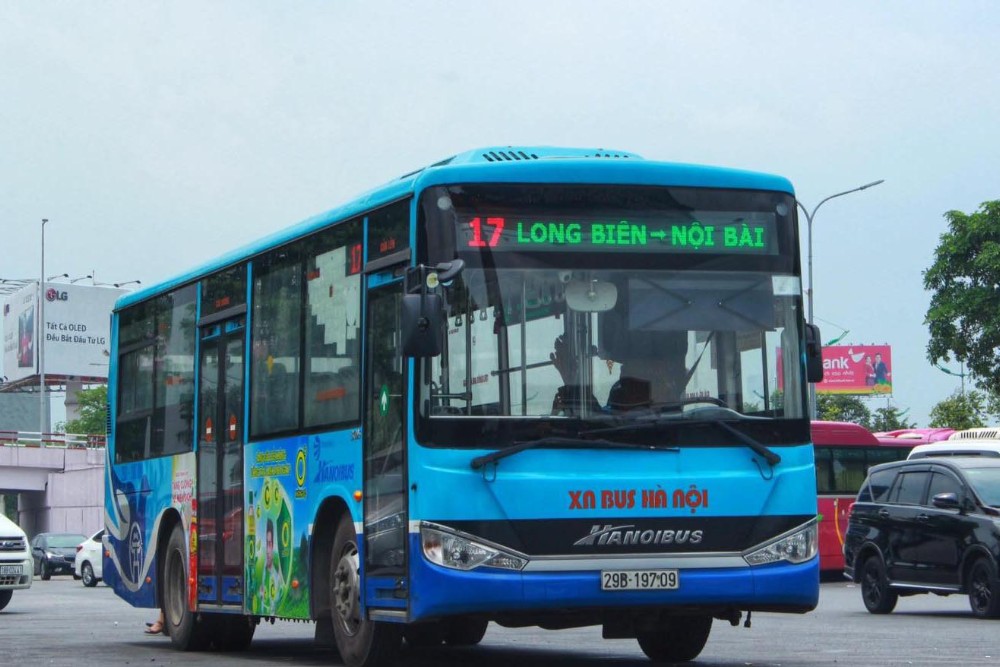 Transfert de l’aéroport de Nôi Bài au centre-ville de Hanoi en bus, bus 17