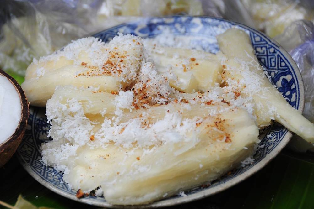 une assiette de manioc aux tunnels de Cu Chi